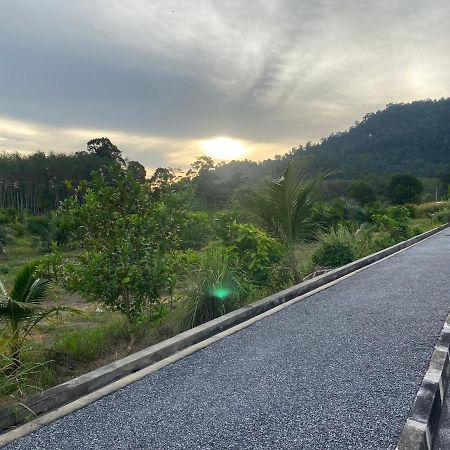 Cik Misi Homestay Sik Exterior foto
