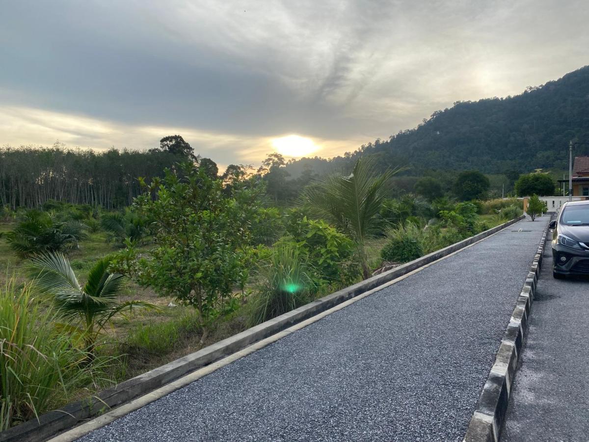 Cik Misi Homestay Sik Exterior foto
